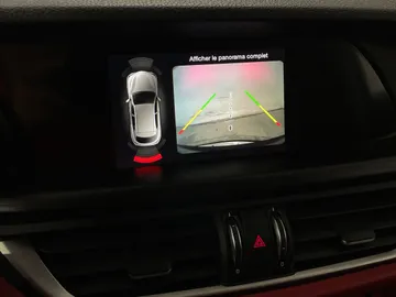 2018 Alfa Romeo Stelvio - image 21