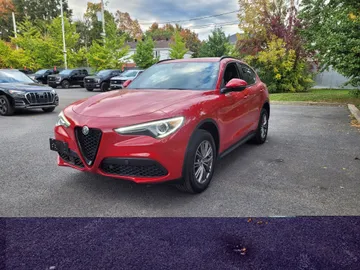 2022 Alfa Romeo Stelvio - image 3