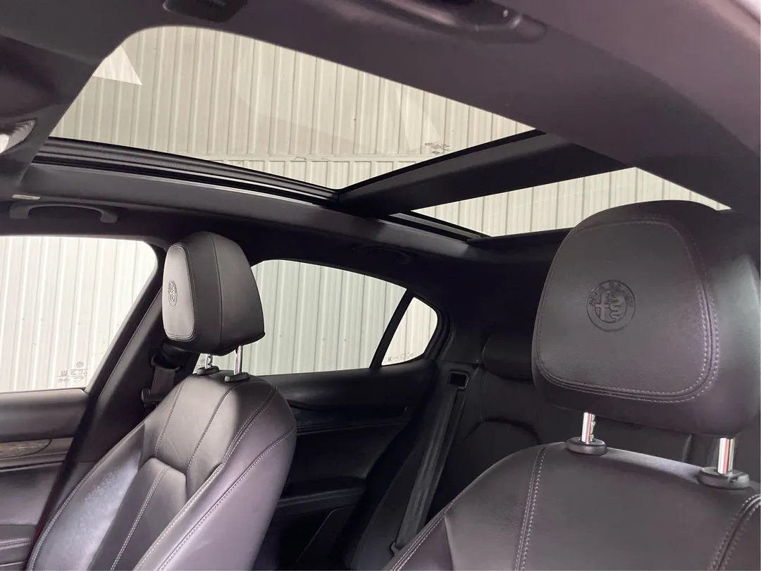 2023 Alfa Romeo Stelvio Sprint AWD, photo 5