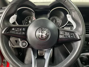 2023 Alfa Romeo Stelvio - image 17
