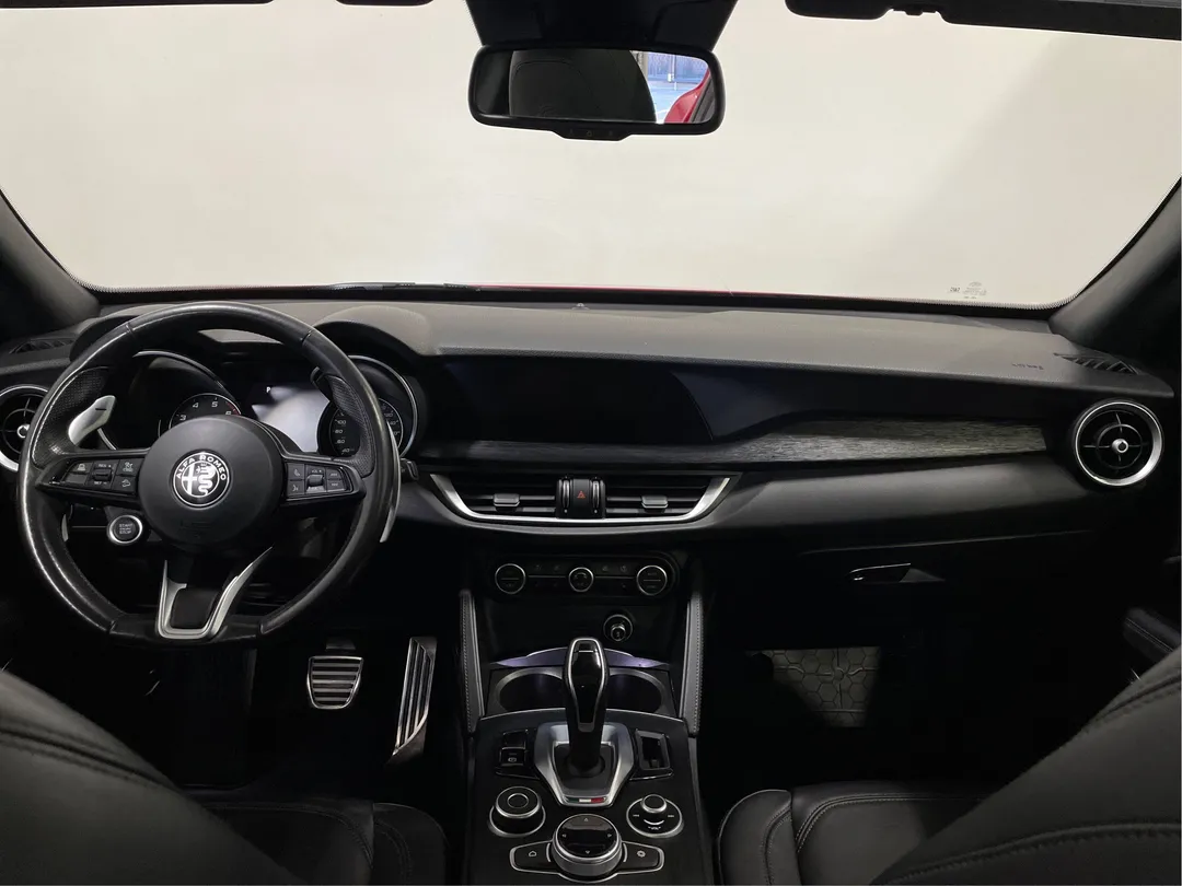 2022 Alfa Romeo Stelvio for sale - photo 4