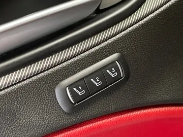 2020 Alfa Romeo Stelvio - image 20