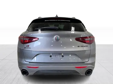 2020 Alfa Romeo Stelvio - image 13