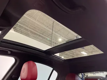 2020 Alfa Romeo Stelvio - image 6