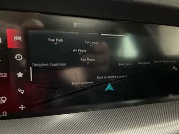 2021 Alfa Romeo Stelvio - image 24
