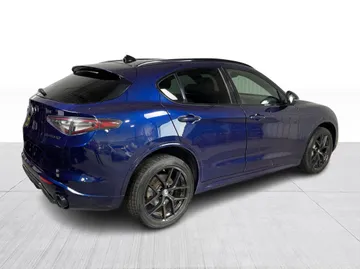 2021 Alfa Romeo Stelvio - image 14