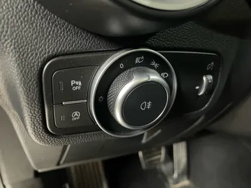 2021 Alfa Romeo Stelvio - image 19