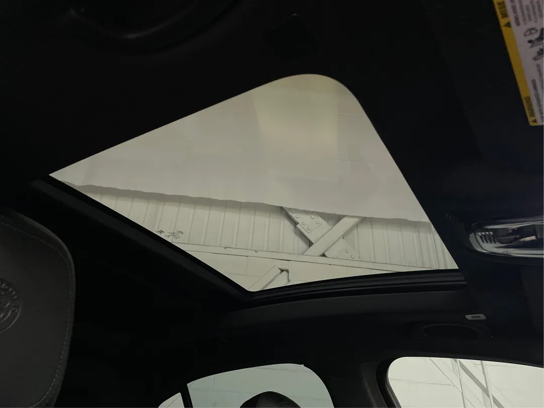 2023 Alfa Romeo Stelvio — photo 5