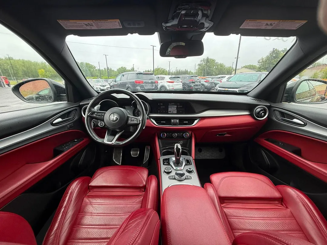 2021 Alfa Romeo Stelvio — photo 8