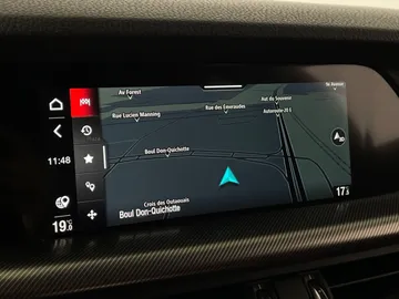 2021 Alfa Romeo Stelvio - image 29