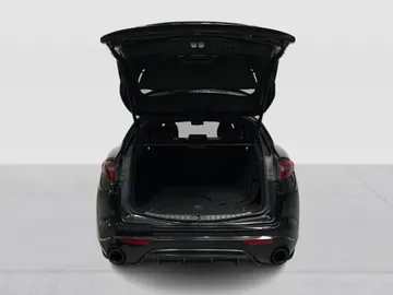 2021 Alfa Romeo Stelvio - image 14