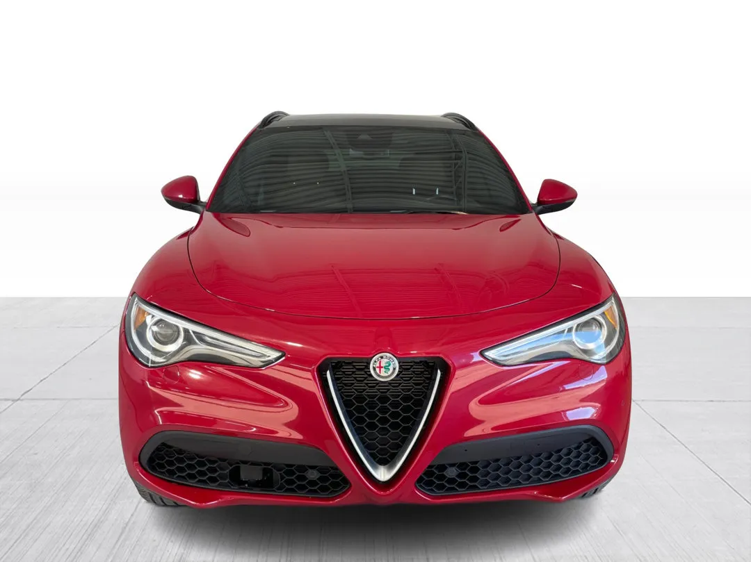 2022 Alfa Romeo Stelvio Ti, photo 2
