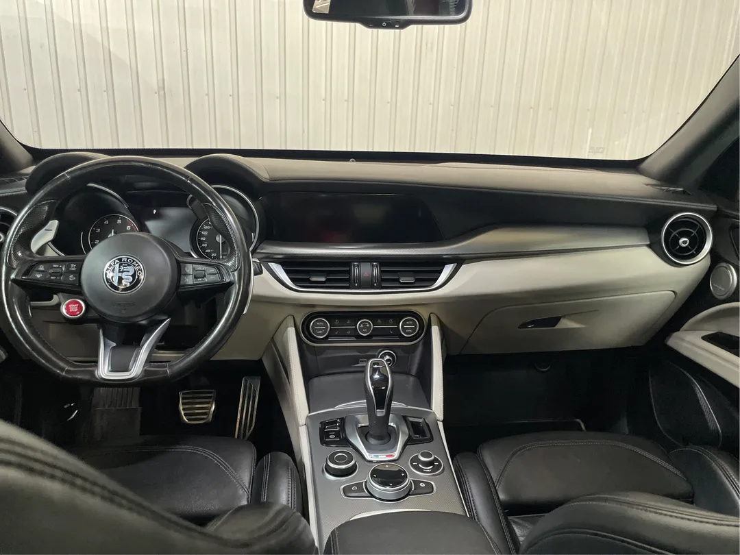 2021 Alfa Romeo Stelvio for sale - photo 4