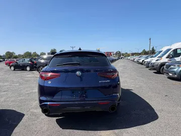 2021 Alfa Romeo Stelvio - image 4