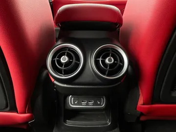 2021 Alfa Romeo Stelvio - image 26