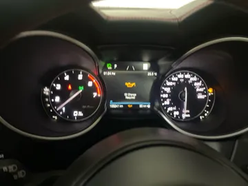 2023 Alfa Romeo Stelvio - image 17