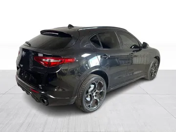 2023 Alfa Romeo Stelvio - image 14