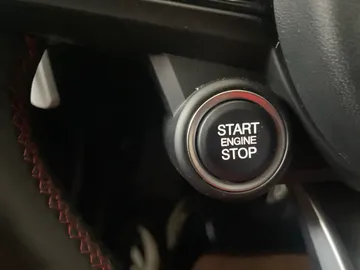2023 Alfa Romeo Stelvio - image 27