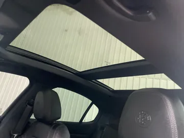 2023 Alfa Romeo Stelvio - image 6