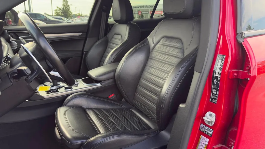 2022 Alfa Romeo Stelvio — photo 7