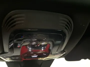2022 Alfa Romeo Stelvio - image 16