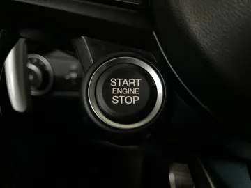 2022 Alfa Romeo Stelvio - image 27