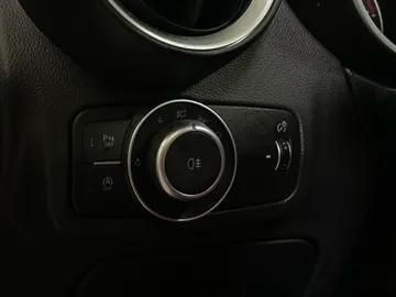2022 Alfa Romeo Stelvio - image 20