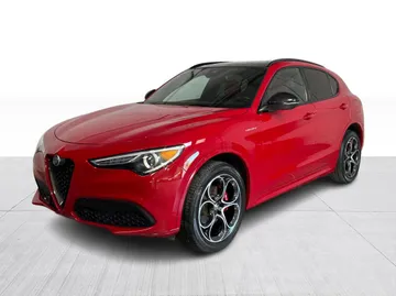 2022 Alfa Romeo Stelvio - image 10