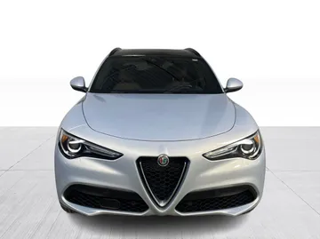 2023 Alfa Romeo Stelvio - image 8