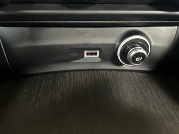 2023 Alfa Romeo Stelvio - image 31