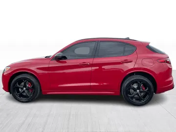 2020 Alfa Romeo Stelvio - image 10