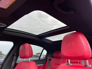 2020 Alfa Romeo Stelvio - image 6