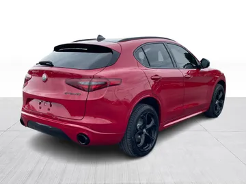 2020 Alfa Romeo Stelvio - image 14