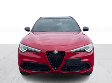2020 Alfa Romeo Stelvio - image 8