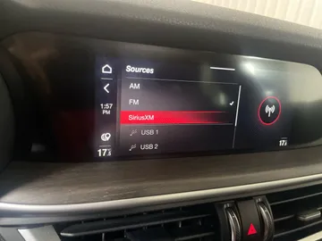 2022 Alfa Romeo Stelvio - image 32
