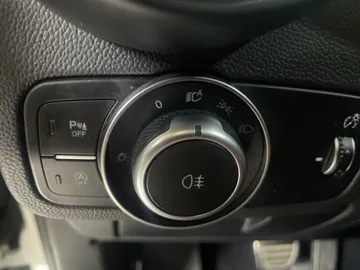 2022 Alfa Romeo Stelvio - image 19