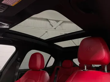 2021 Alfa Romeo Stelvio - image 11