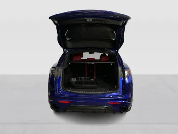 2021 Alfa Romeo Stelvio - image 13