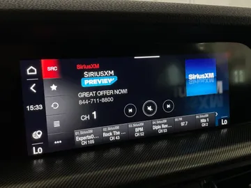 2021 Alfa Romeo Stelvio - image 31