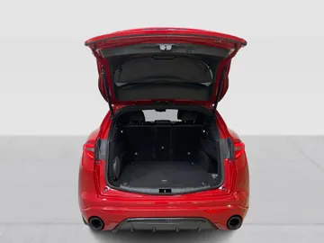 2023 Alfa Romeo Stelvio - image 13