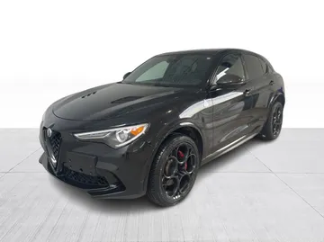 2021 Alfa Romeo Stelvio - image 10