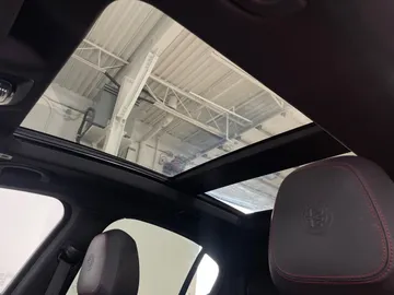 2021 Alfa Romeo Stelvio - image 6