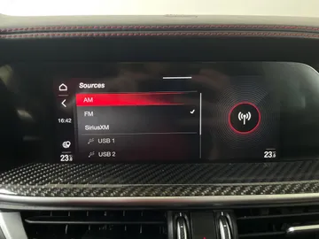 2021 Alfa Romeo Stelvio - image 35