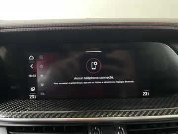 2021 Alfa Romeo Stelvio - image 31