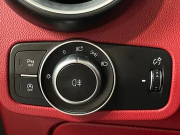 2021 Alfa Romeo Stelvio - image 36
