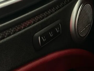 2021 Alfa Romeo Stelvio - image 29