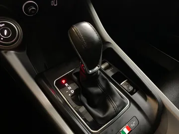 2024 Alfa Romeo Tonale - image 32