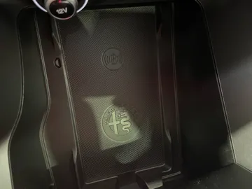 2024 Alfa Romeo Tonale - image 28