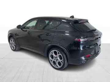 2024 Alfa Romeo Tonale - image 12