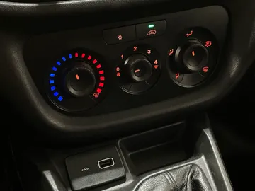 2021 Ram ProMaster City Cargo Van - image 19